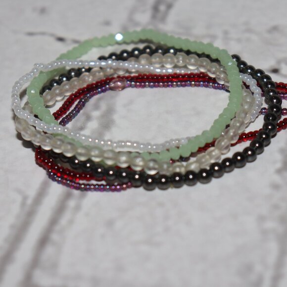 Beautiful colorful glass beaded bracelet set 7" - Picture 1 of 4